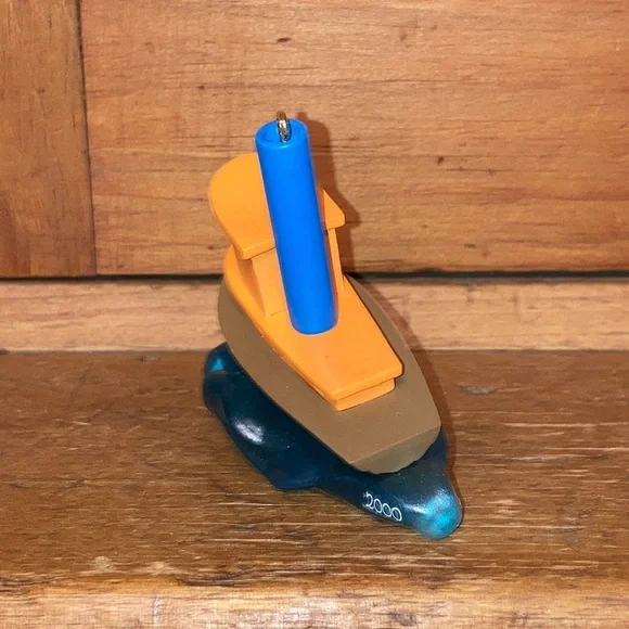 “Scuffy the Tugboat” 2000 Hallmark Ornament - Picture 4 of 10